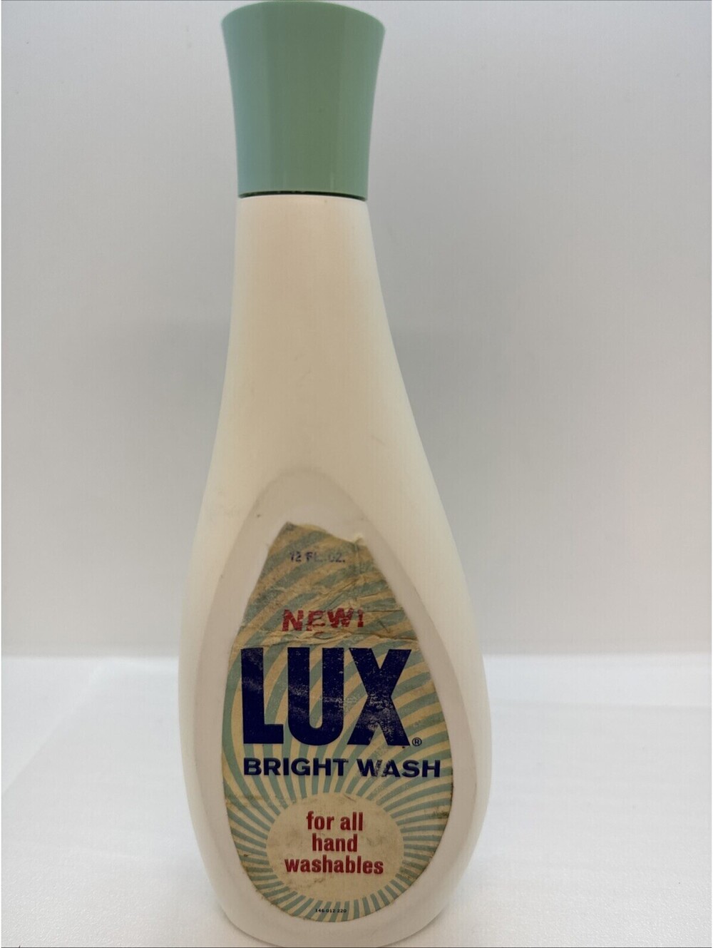 Vintage LUX Bright Wash Laundry Detergent Soap Hand Washables 12oz Lever 1966-67